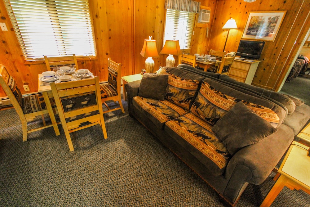 Smoketree Lodge, a VRI resort 53/70