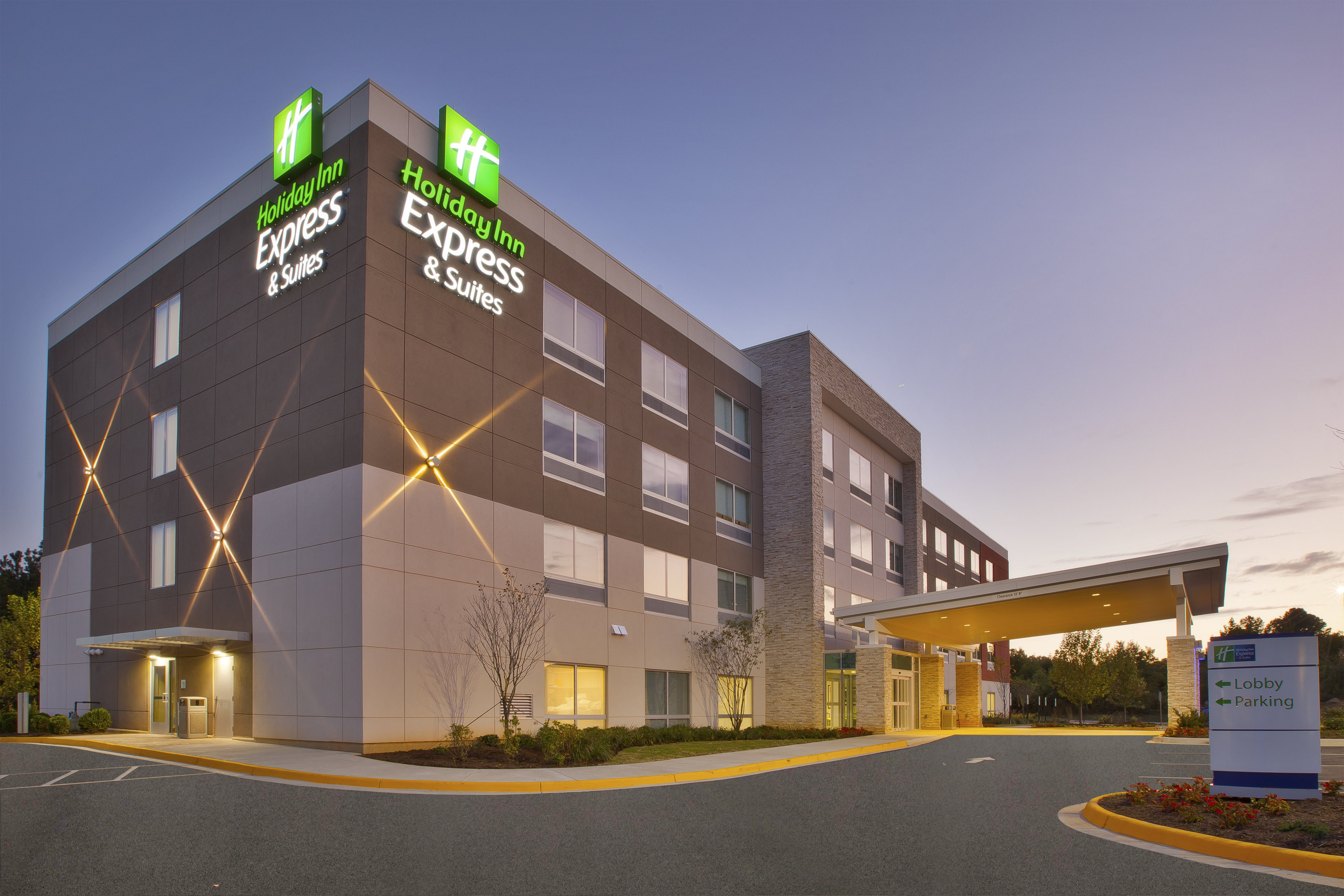Holiday Inn Express And Suites South Hill 4/40