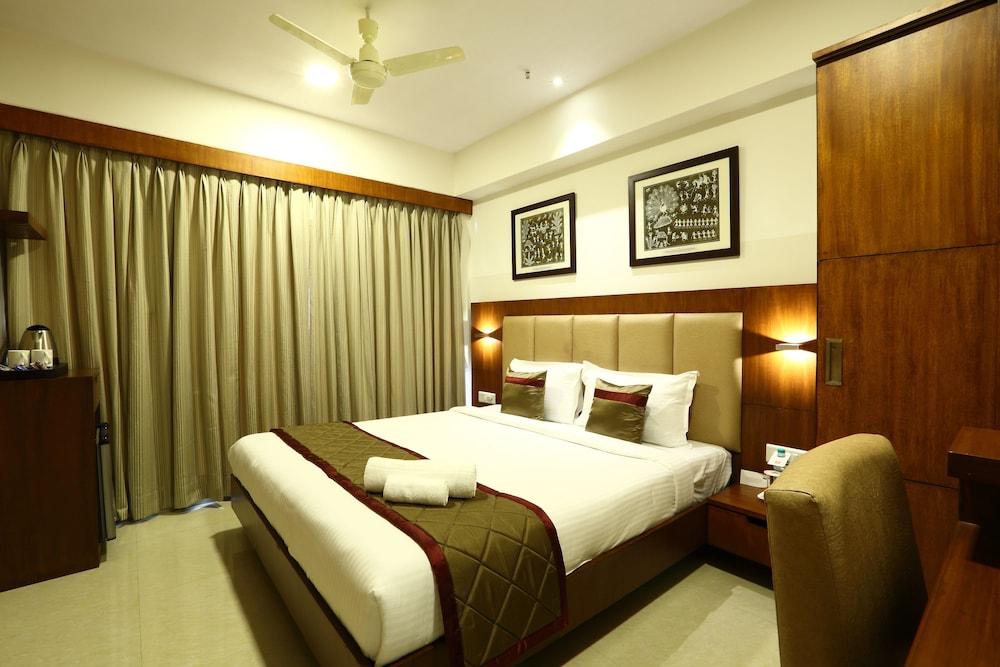 The Altruist Business Hotel 8/22