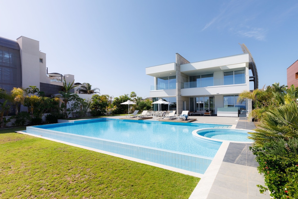 Glory Elite Luxury Home 39/50