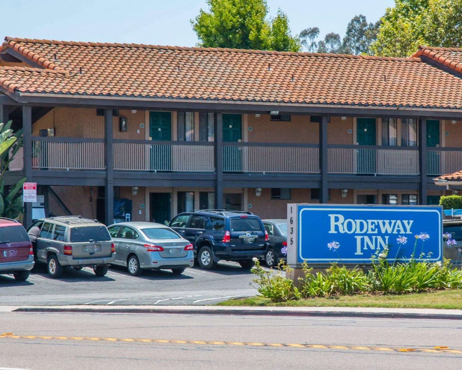 Rodeway Inn Fallbrook Downtown 3/28