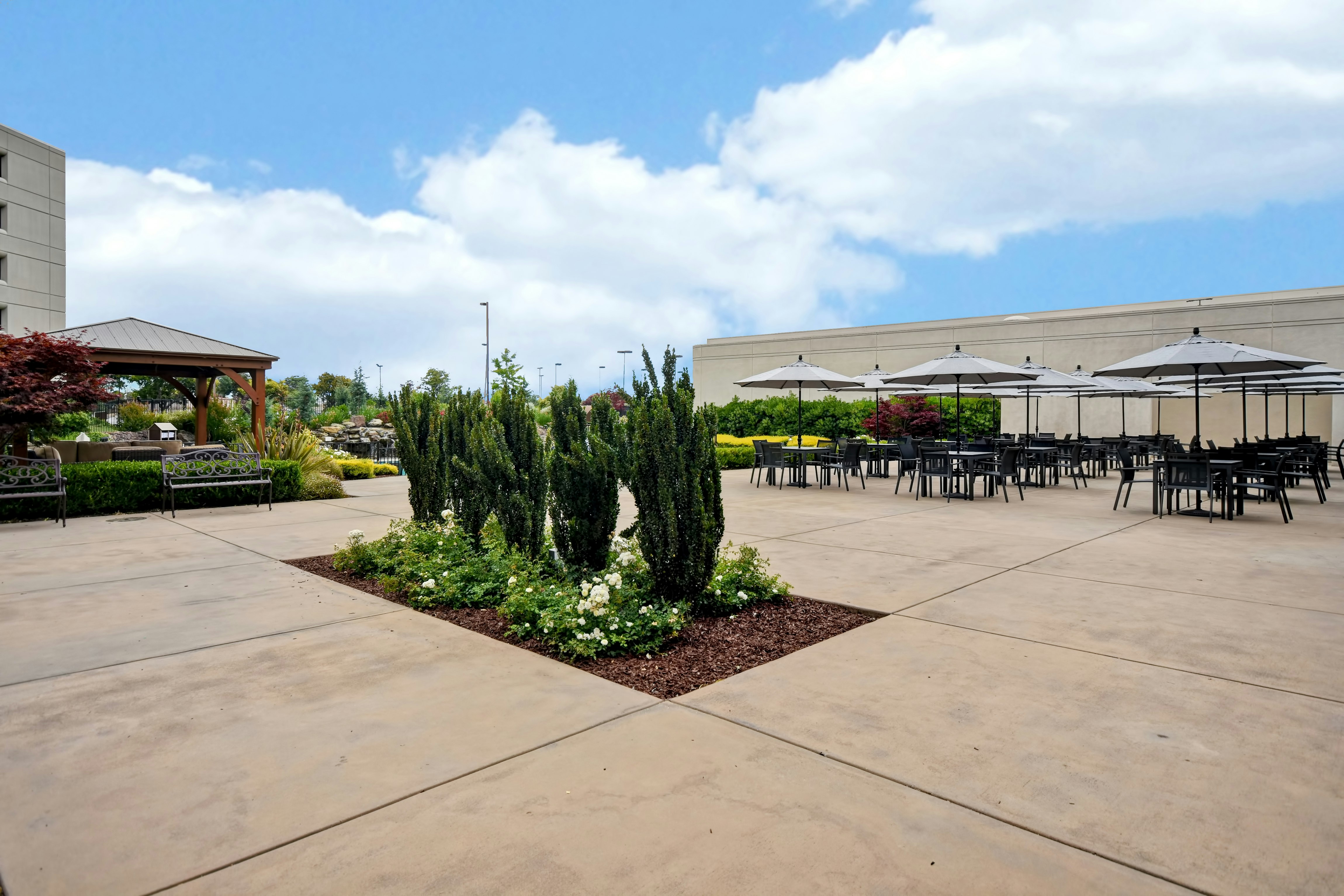 DoubleTree by Hilton Hotel Pleasanton at the Club 58/70