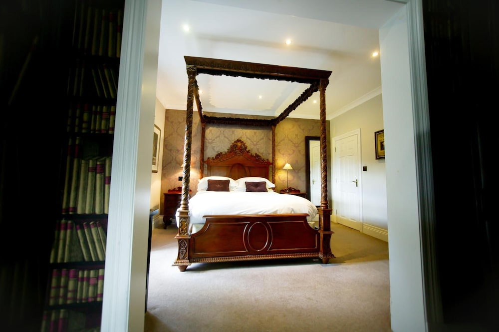Mitton Hall 11/50