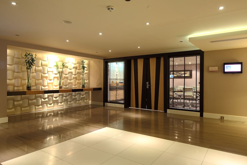 أجنحة نوفوتيل الرياض العليا(Novotel Suites Olaya Riyadh) 8/61