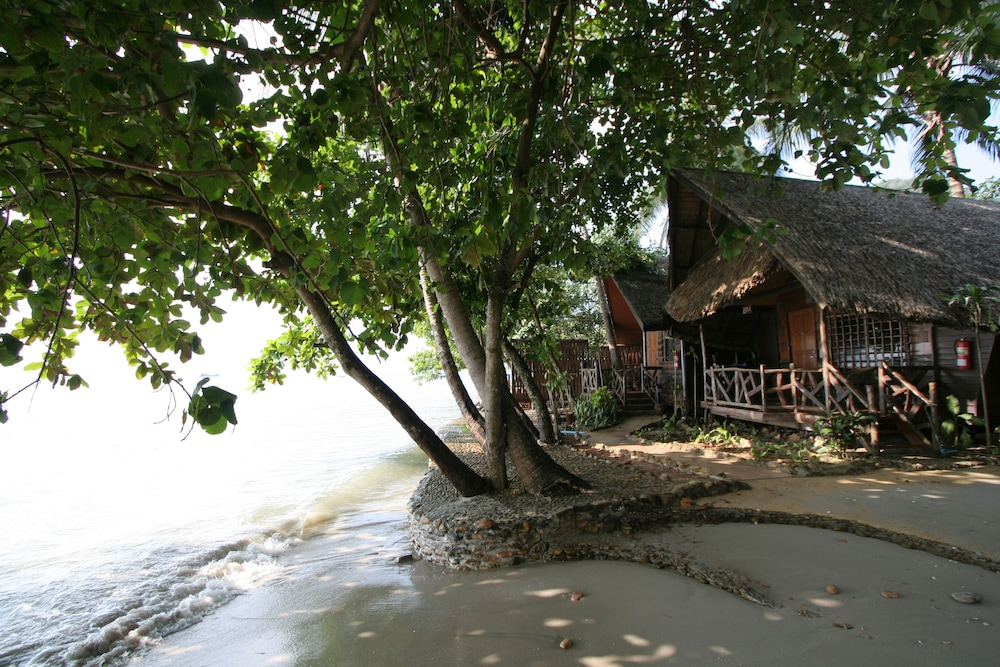 Banpu Koh Chang Hotel 8/69