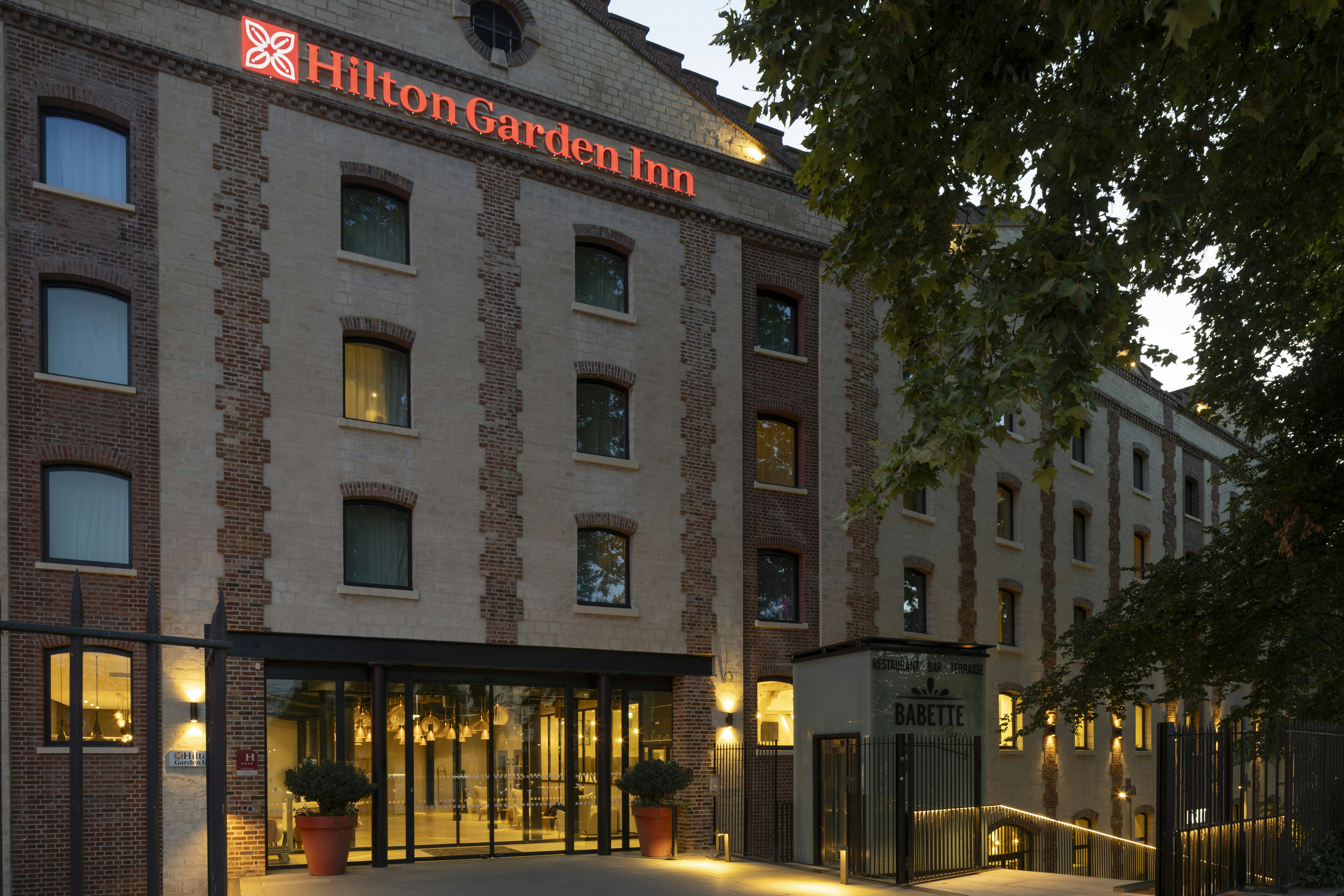 Hilton Paris Charles De Gaulle Airport in PARIS