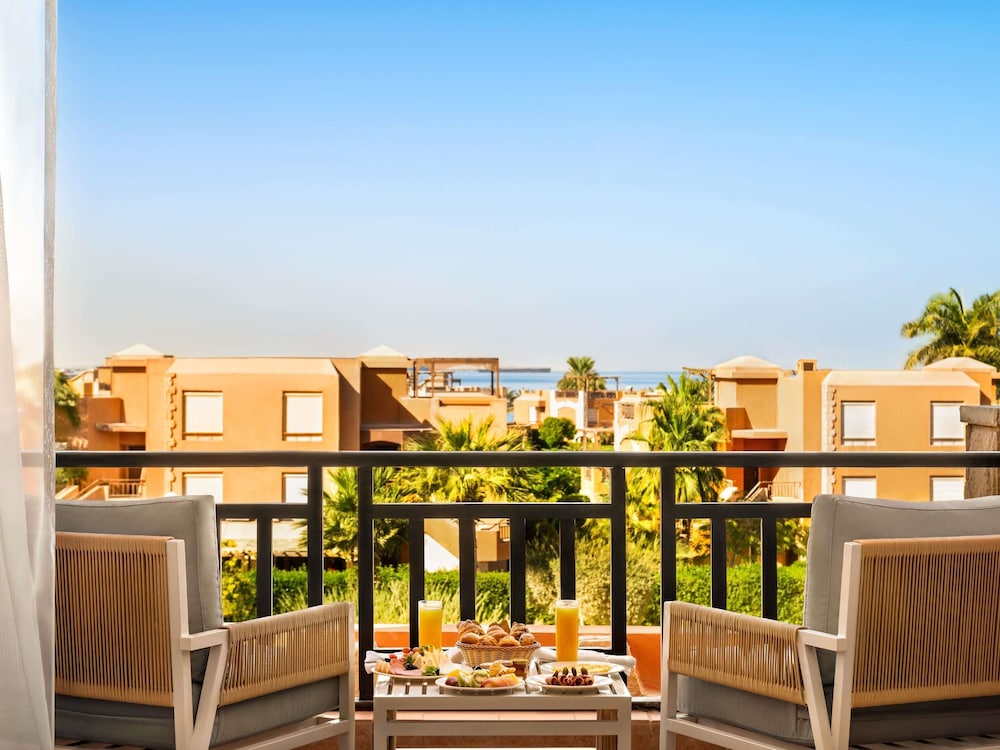 Movenpick Resort El Sokhna 4/77