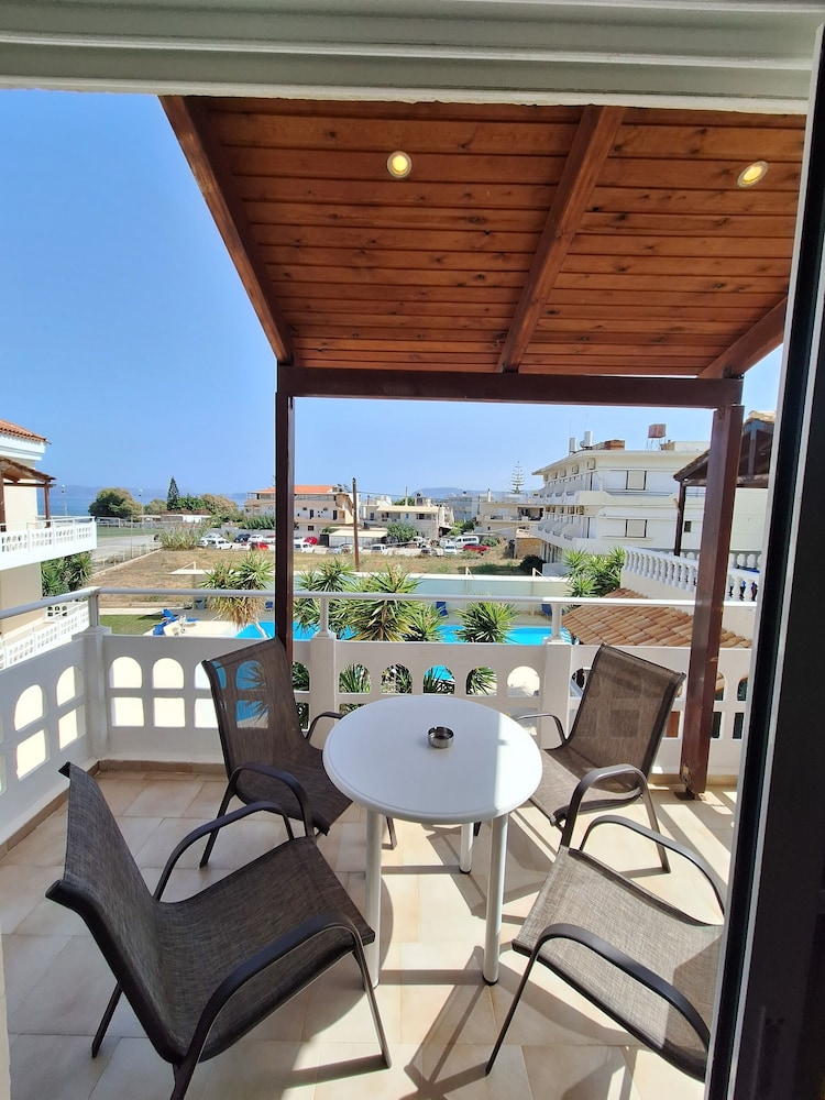 Perla Beach 49/60
