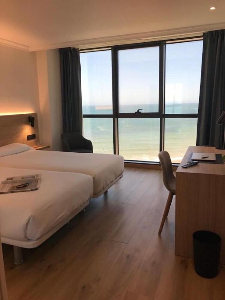 Principe de Asturias Hotel 24/52
