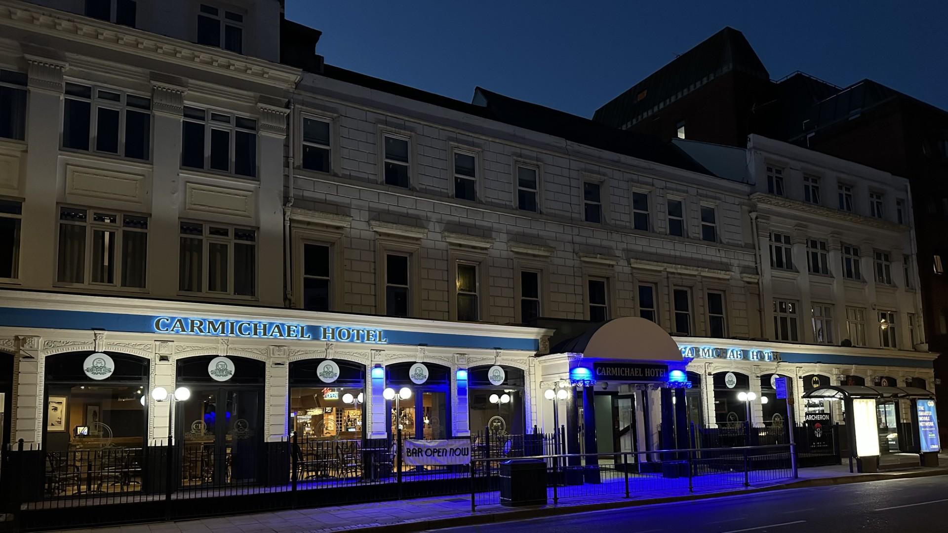Carmichael Hotel 24/24