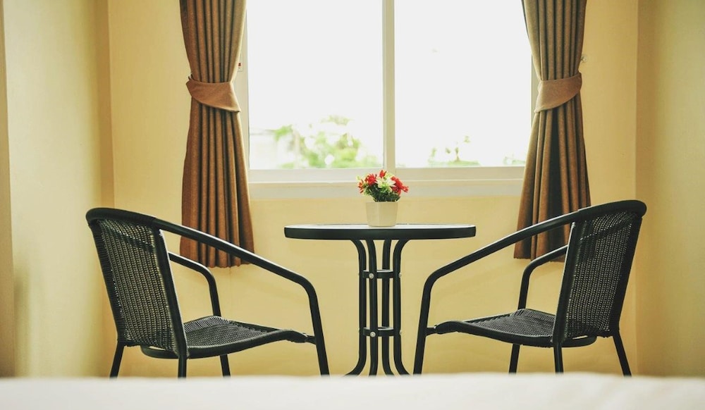 Sukkhamas Pirom Hotel 36/40