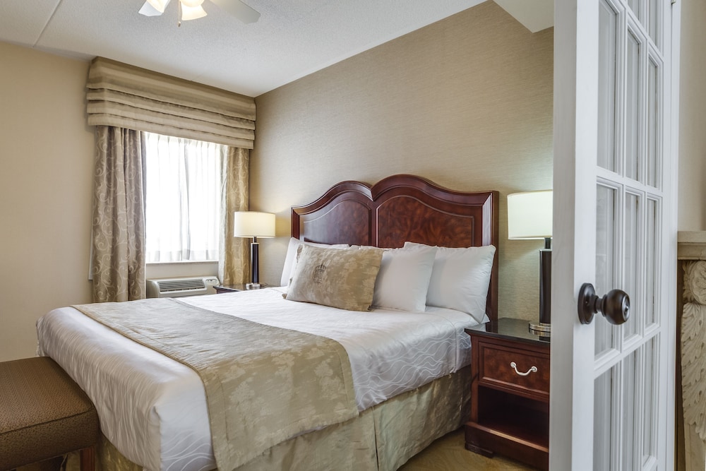 Monte Carlo Inns And Suites Downtown Markham 17/68