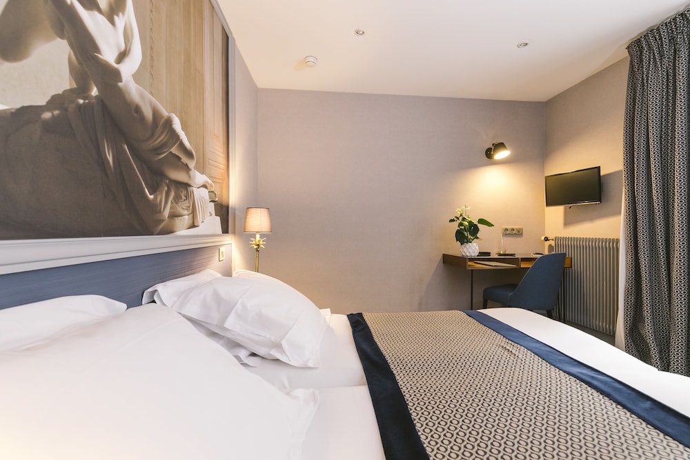 Hotel Saint Christophe 23/68