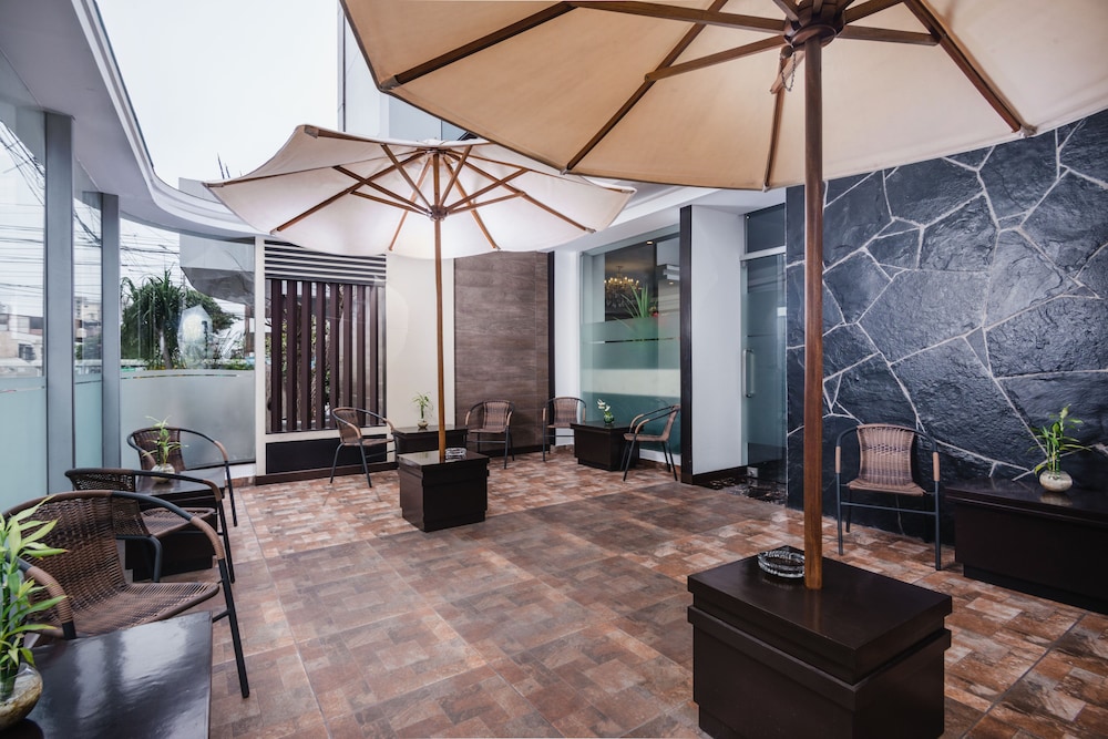 Hotel Grand Nobility 40/64