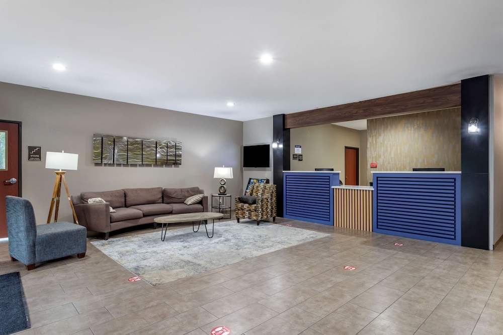 BEST WESTERN Oakdale Inn 11/33
