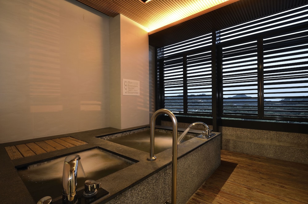 The Sun Hot Spring And Resort 29/58