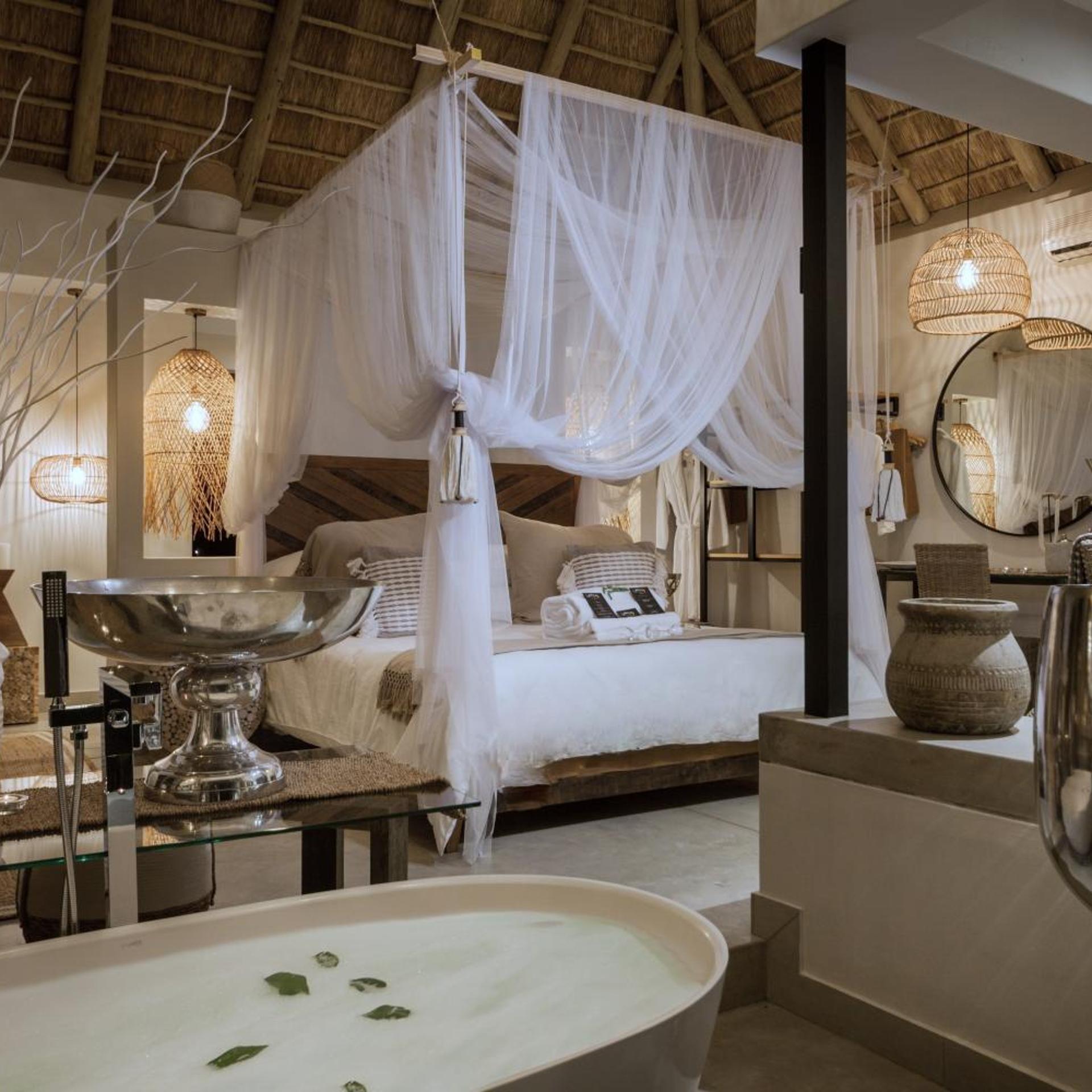 Suite, King Bed, African Flair Boutique Safari Lodge 3/10