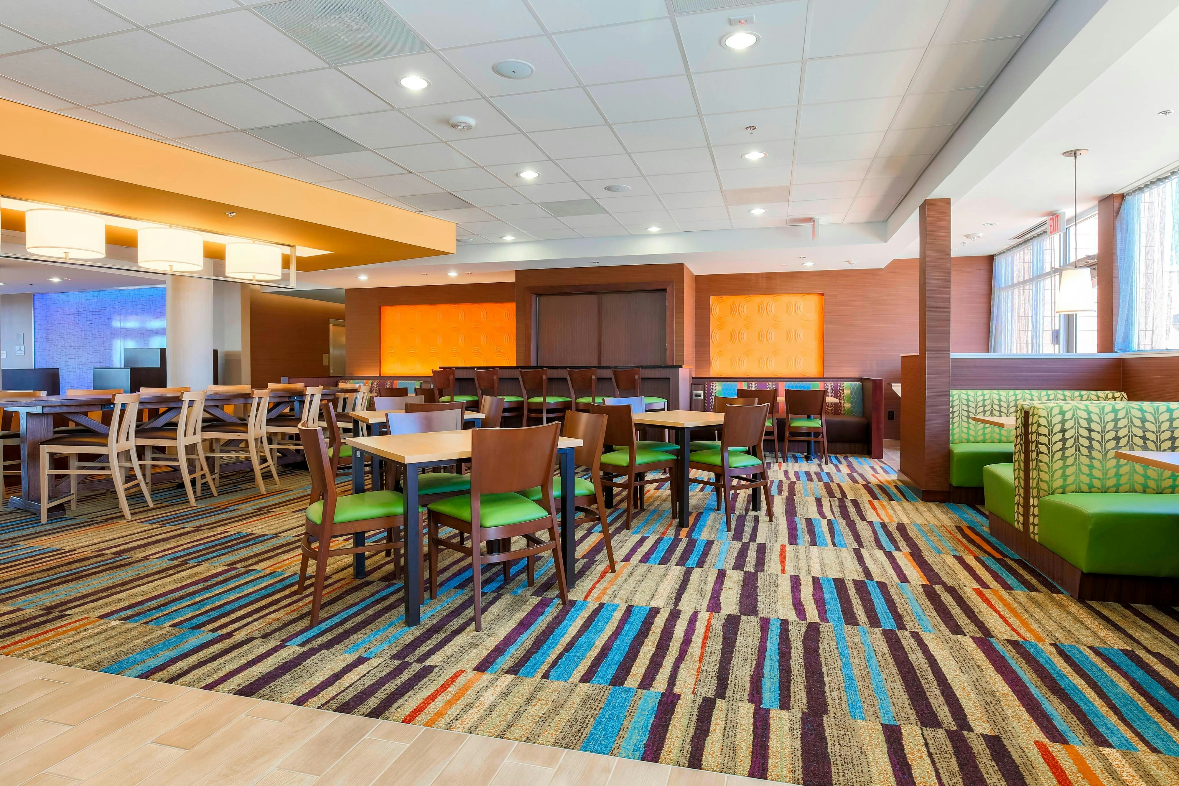 Fairfield Inn Suites Pleasanton 29/32