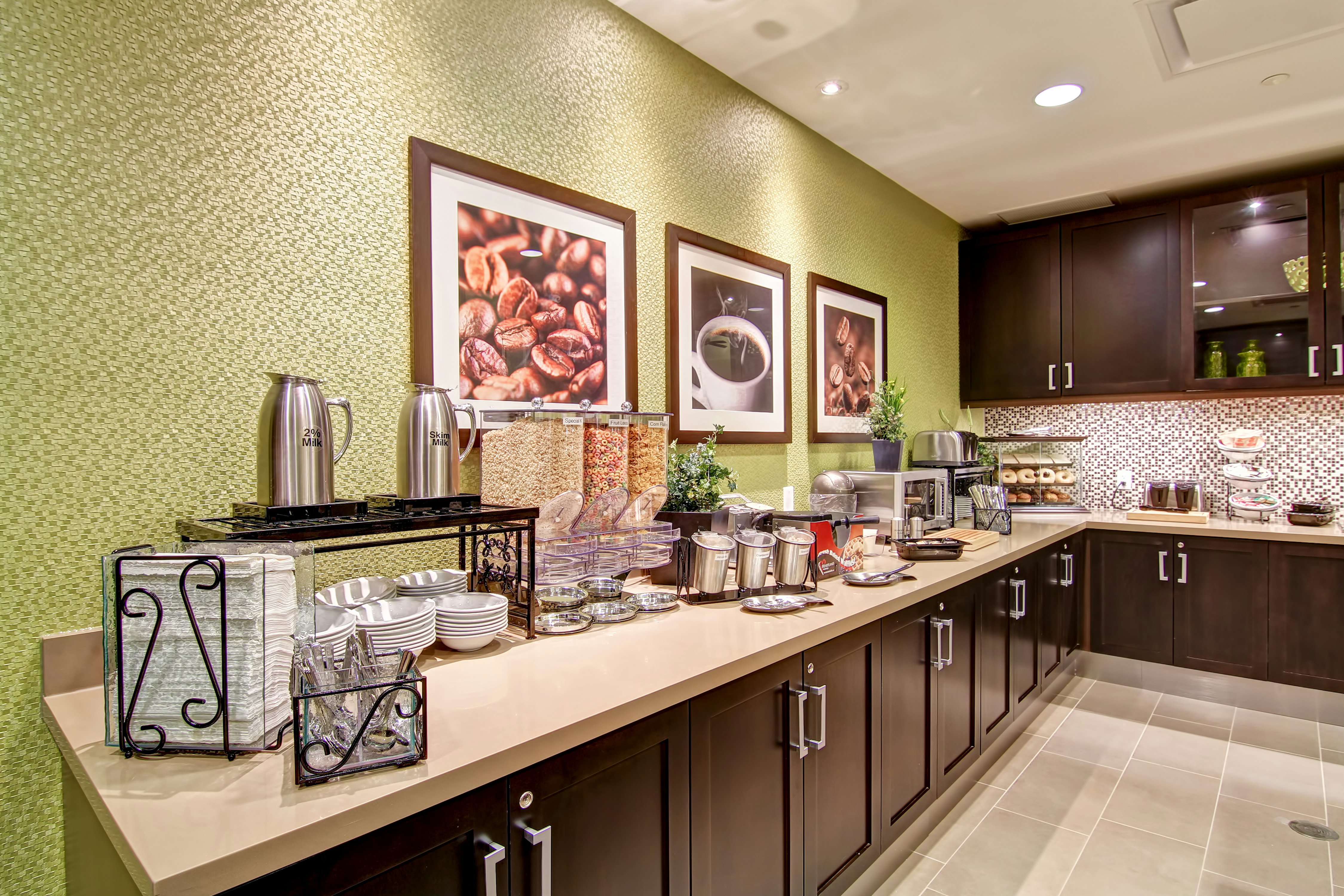 Homewood Suites by Hilton Waterloo/St. Jacobs 5/15