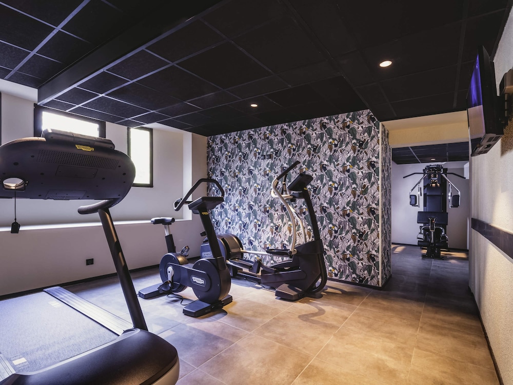 MERCURE PAU PALAIS DES SPORTS 41/67