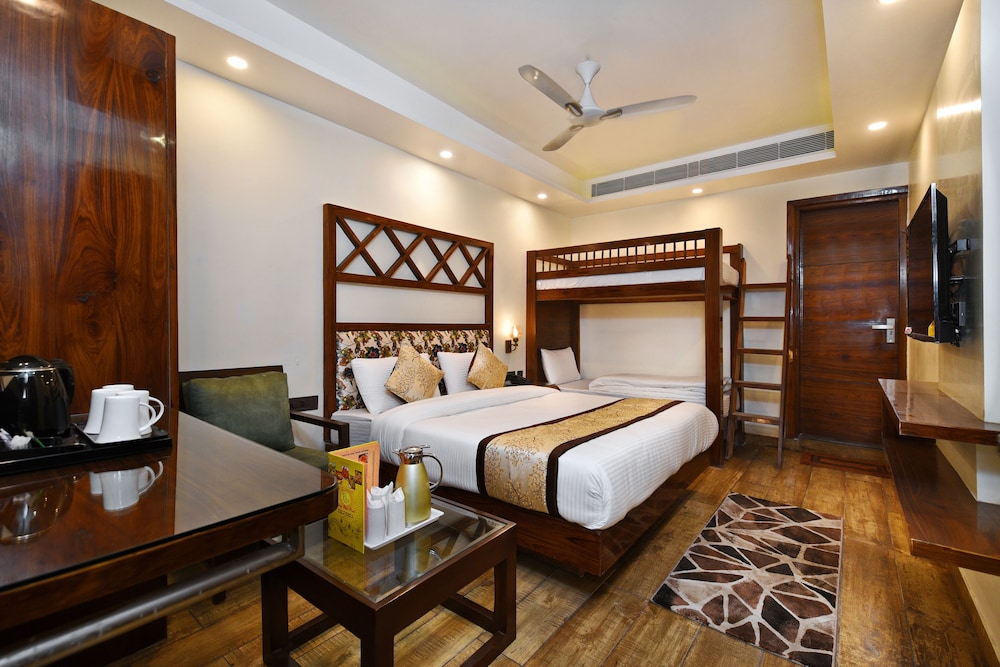 Hotel Blue Pearl Paharganj 28/50
