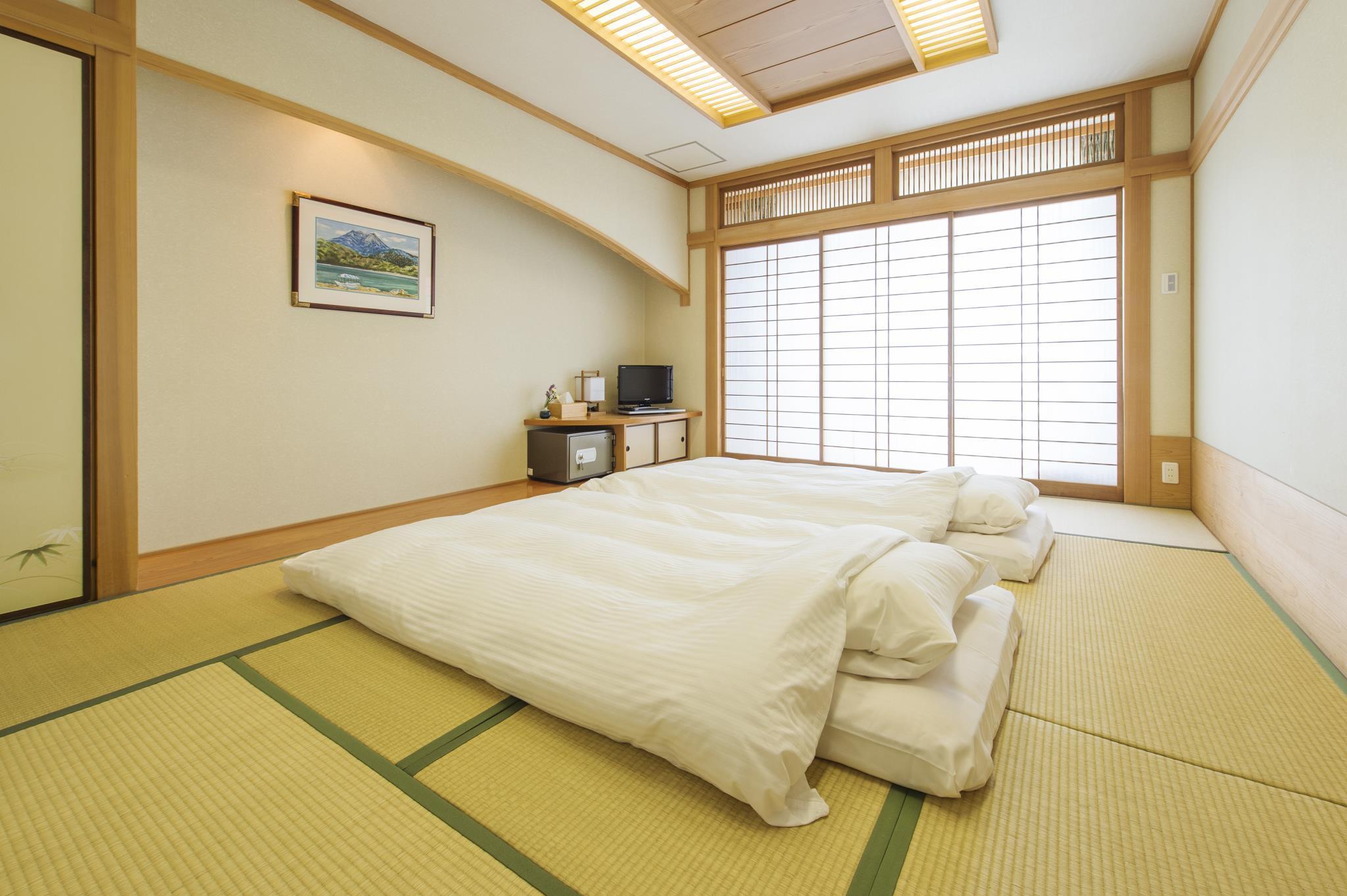KOKUMIN SYUKUSYA HOTEL TAKACHIHO 4/23