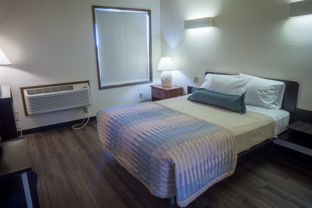 Sunnyside Inn & Suites 22/52