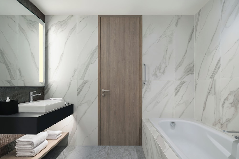 Four Points by Sheraton Bekasi 45/46
