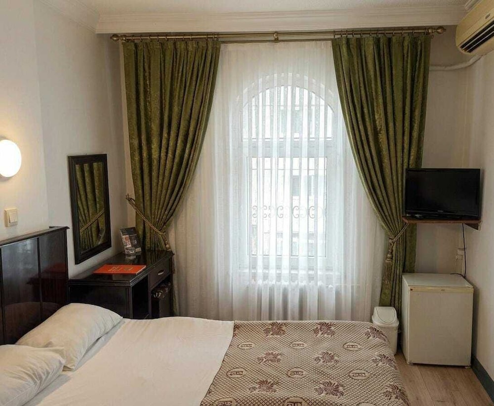 Spor Hotel 15/41
