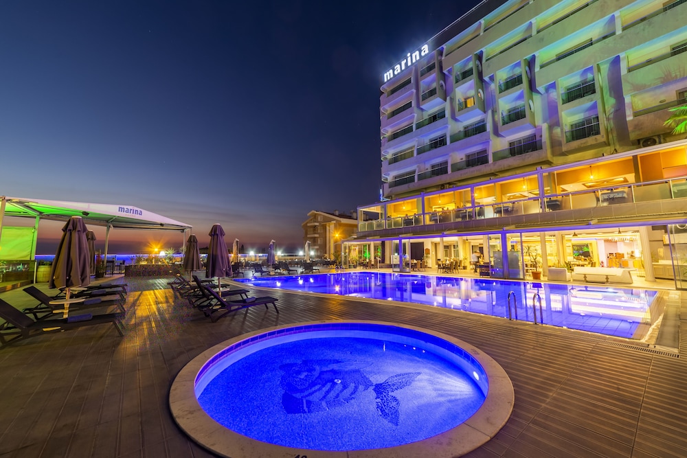 Elite World Kusadasi 7/50