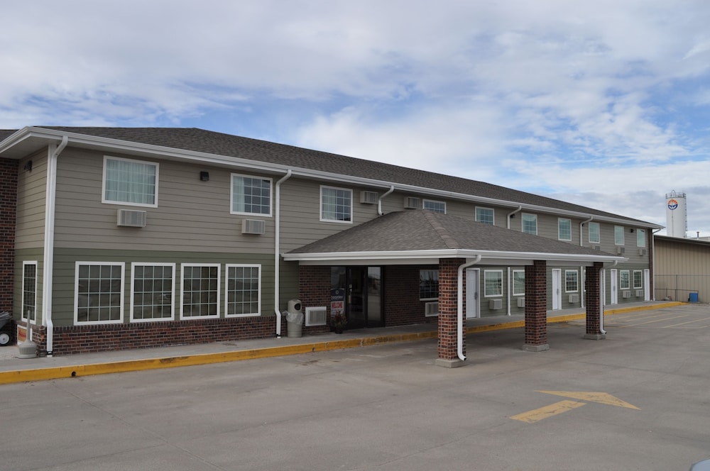 Boarders Inn and Suites Broken Bow 5/43