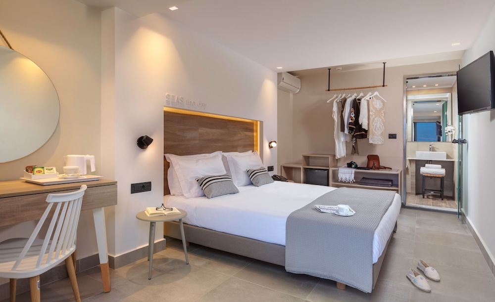 Carian Hotel And Spa 10/66