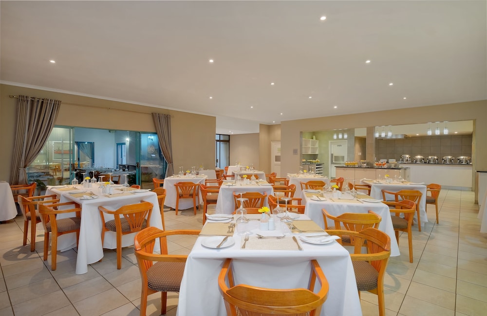 Protea Hotel By Marriott Polokwane Landmark 24/45
