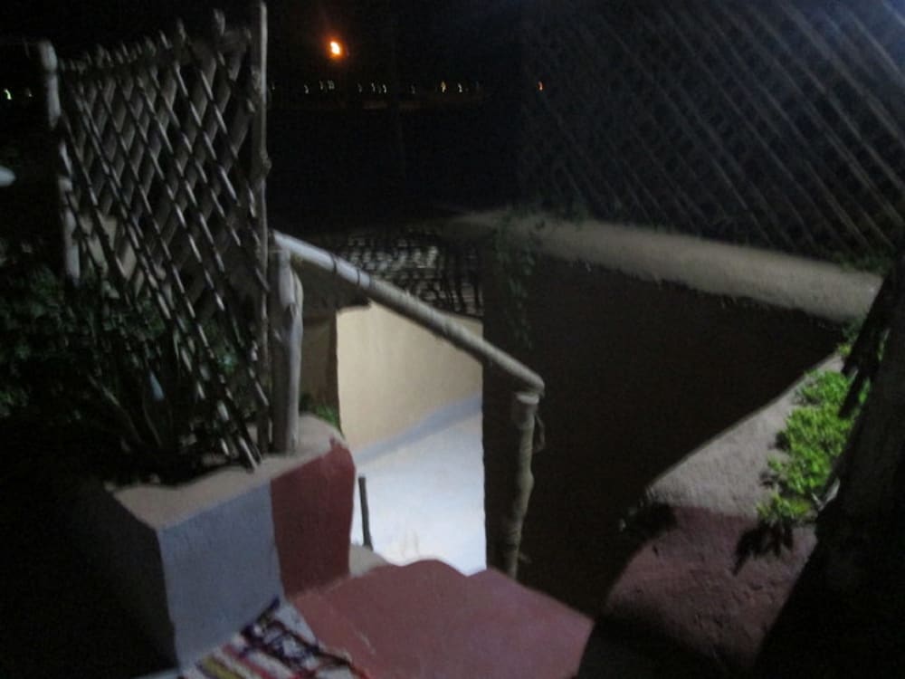 Auberge Toda 49/50