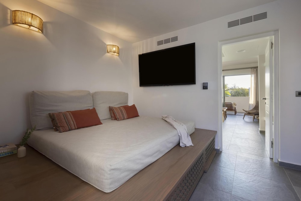 TROPICAL, ZEN, SUITE, BUNGALOW, KING BED