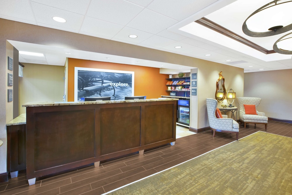 Hampton Inn Marietta 14/58