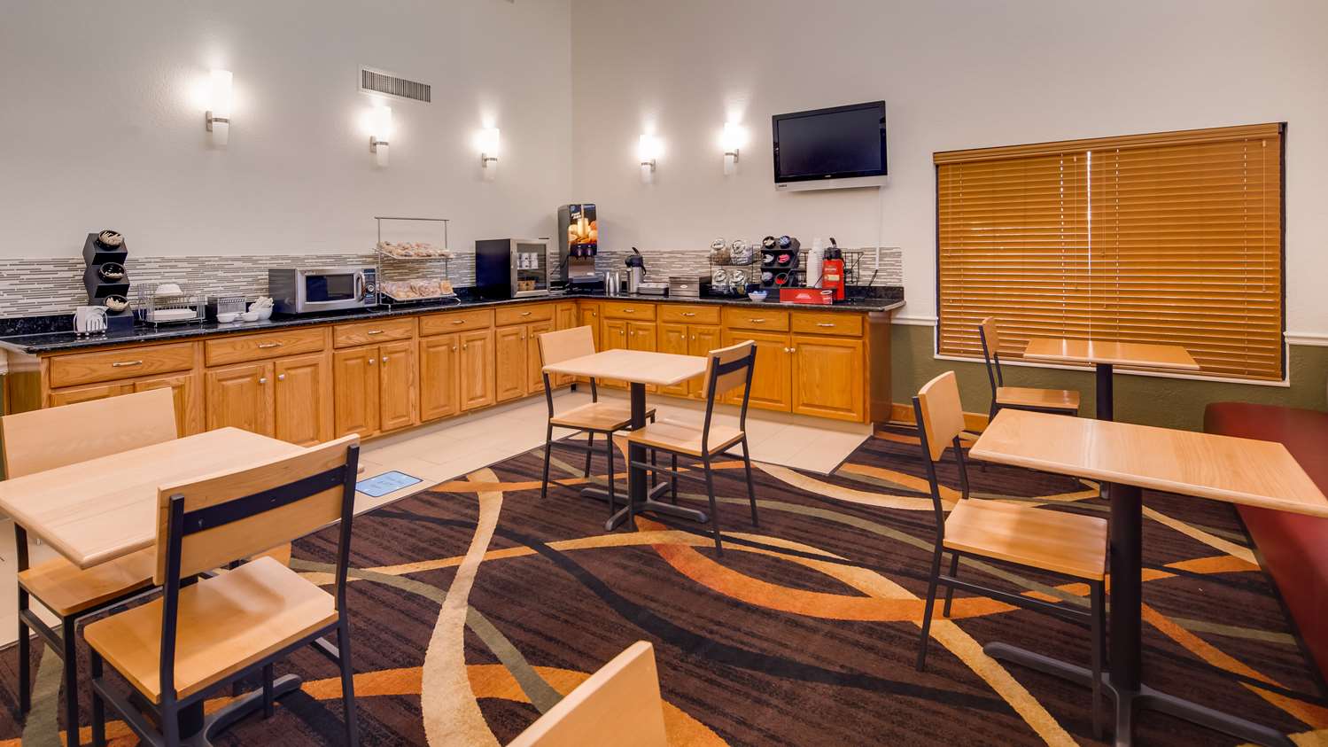 Best Western Rayne Inn 21/26