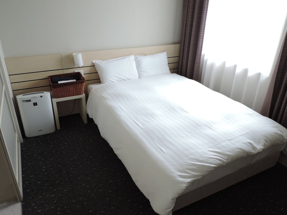 MODERATE, DOUBLE BED