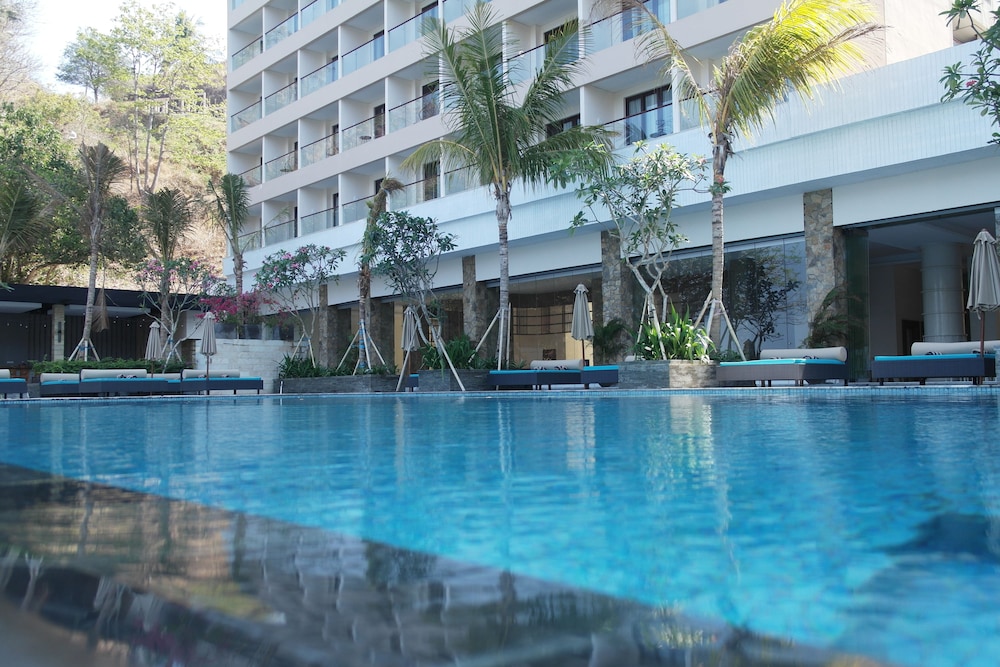 Louis Kienne Resort Senggigi 7/68