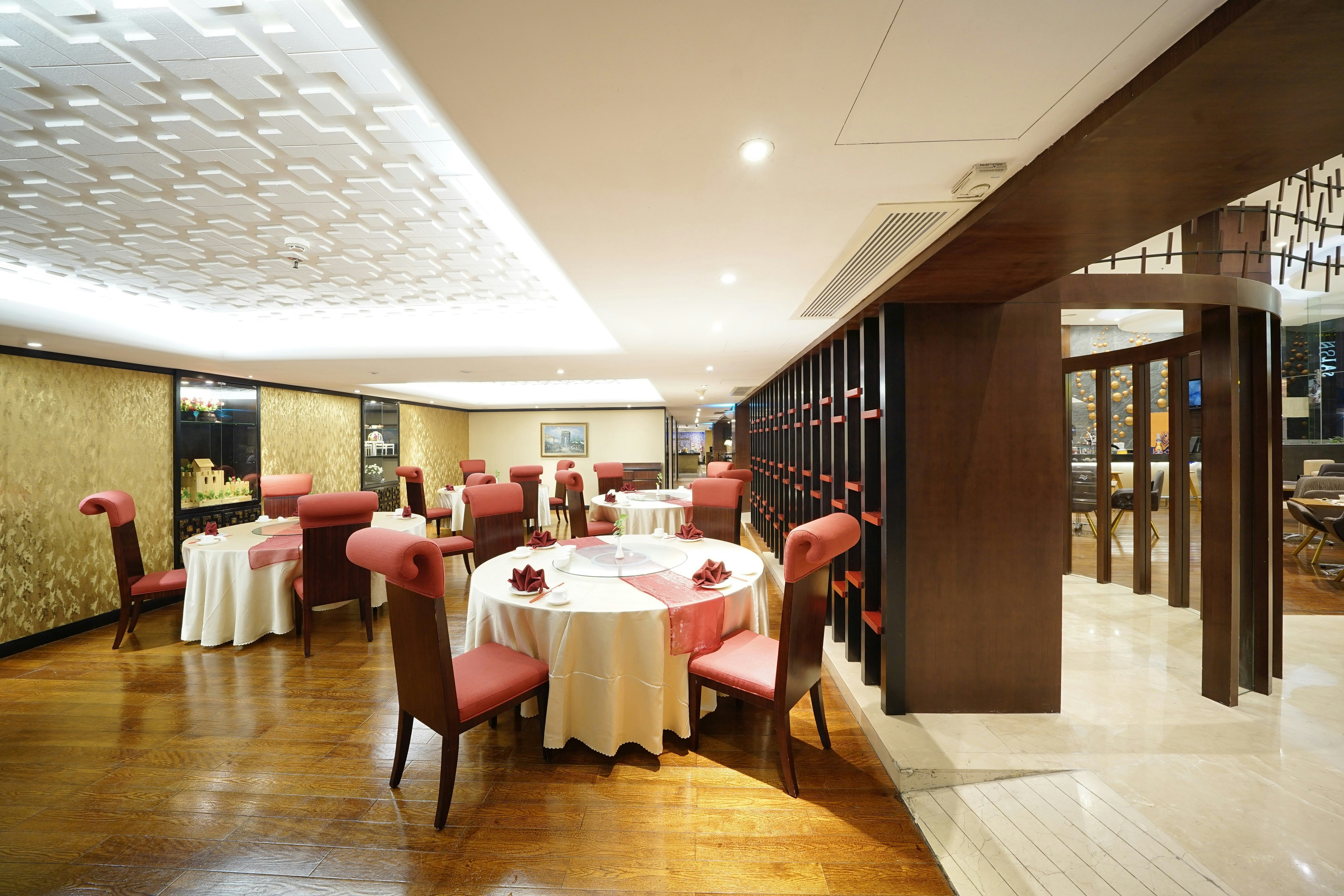 SWISS-BELHOTEL HARBOUR BAY 69/81