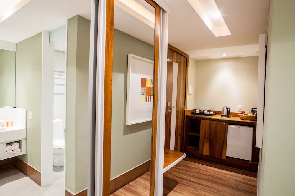 DOM Barra Hotel 49/50