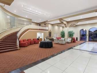 Ramada by Wyndham Fresno North 6/43