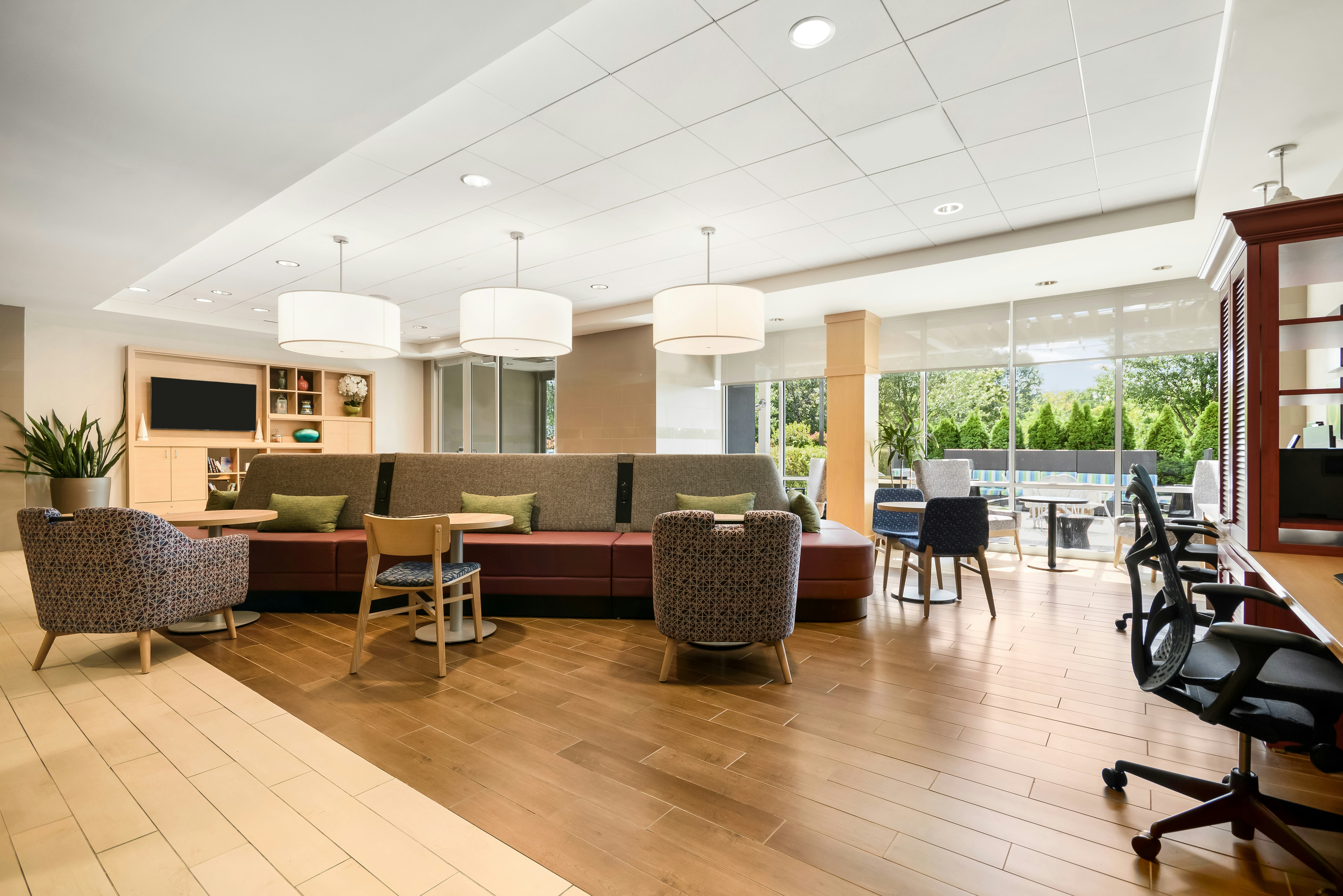 Home2 Suites by Hilton Albany Wolf Rd 13/23