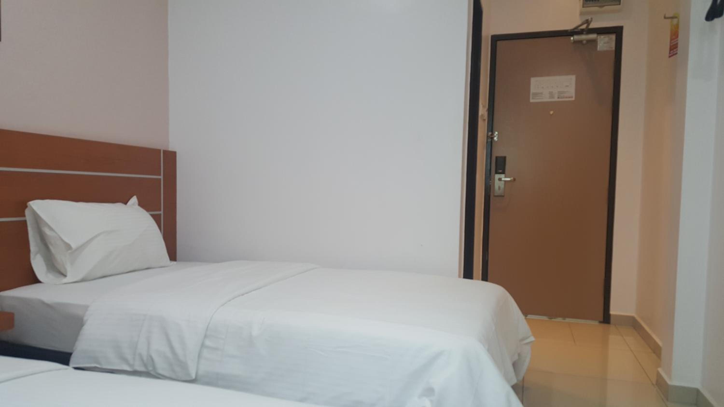 DOTA Hotel 10/28
