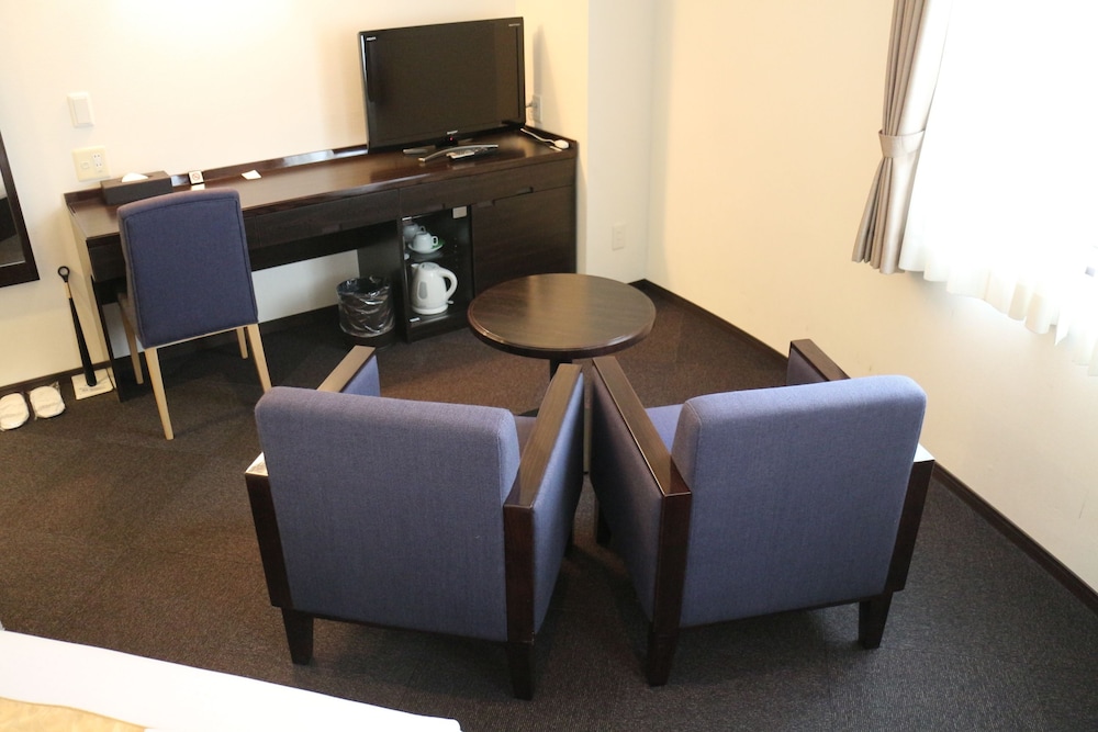 Hotel Sun Plaza Sakai 81/83