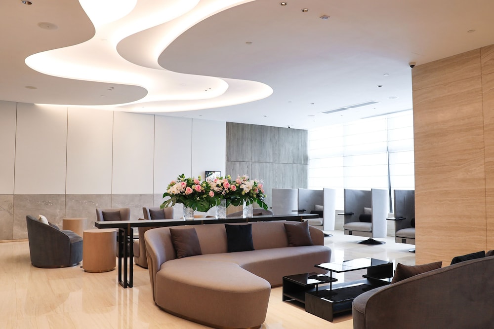 Oasis Aurum 181 Hotel 38/43