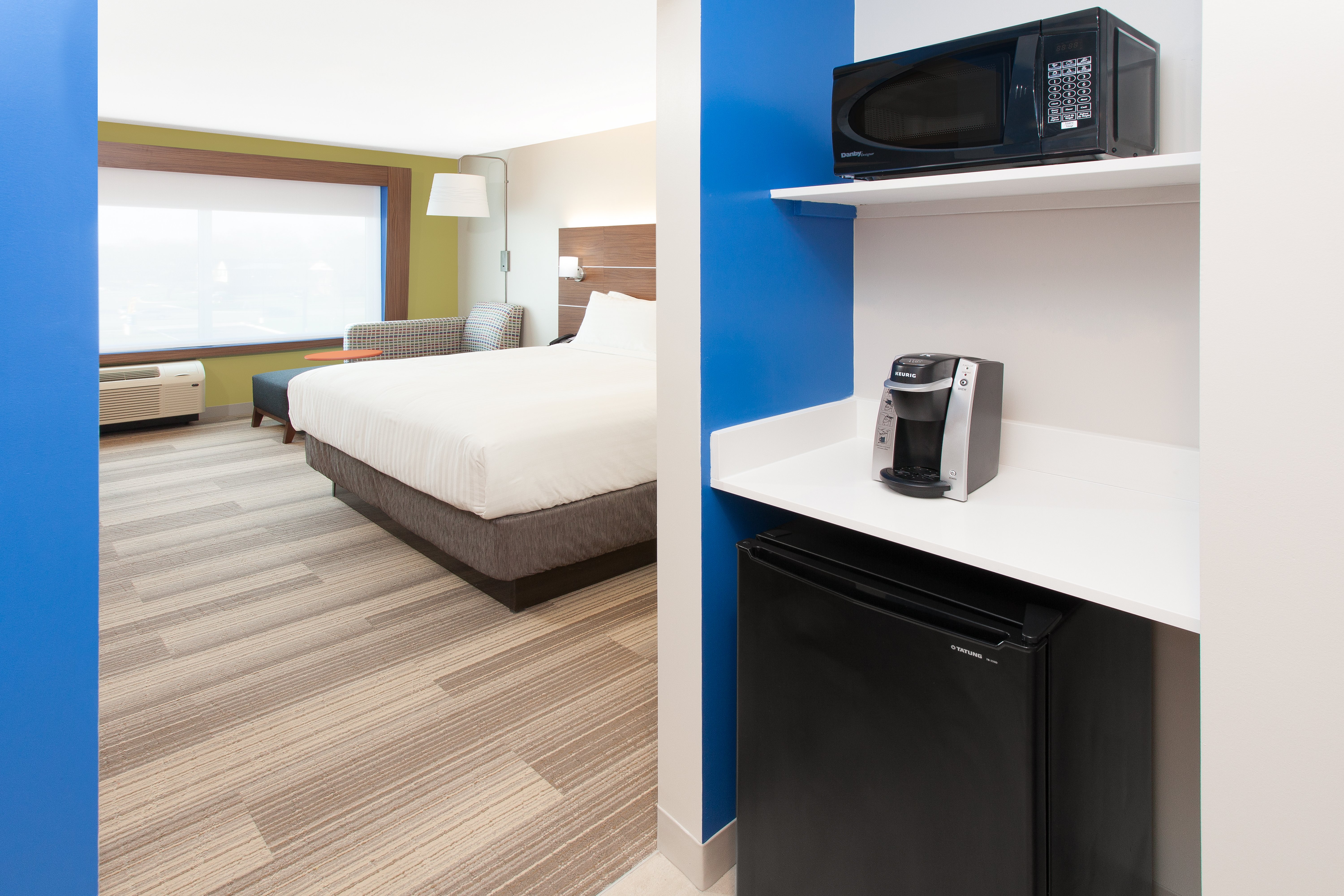 Holiday Inn Express and Suites Sterling Heights-Detroit Area 8/23