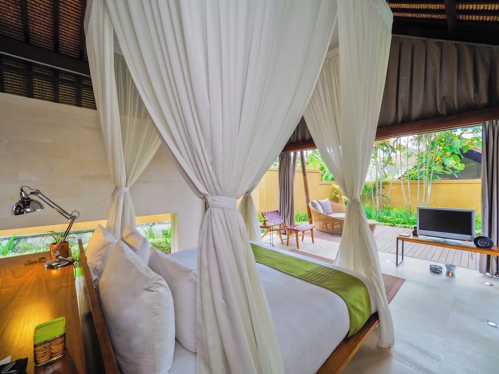 2 BEDROOMS, VILLA, PRIVATE POOL