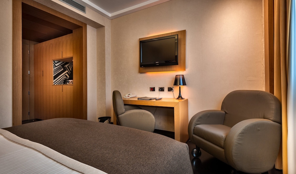 Crowne Plaza Milan City 16/80