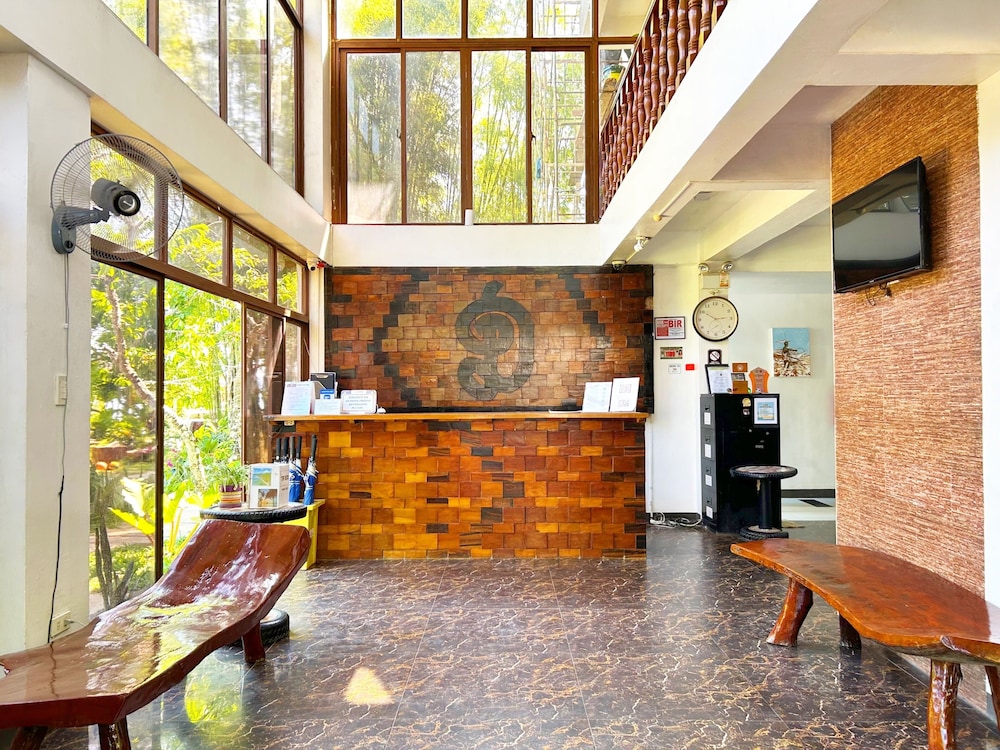 Doublegem Beach Resort 10/79